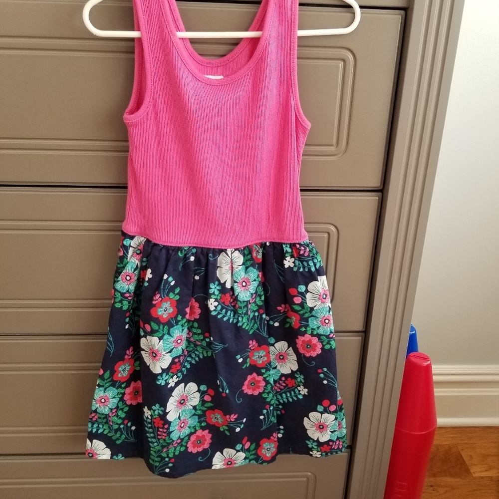 Girls dress